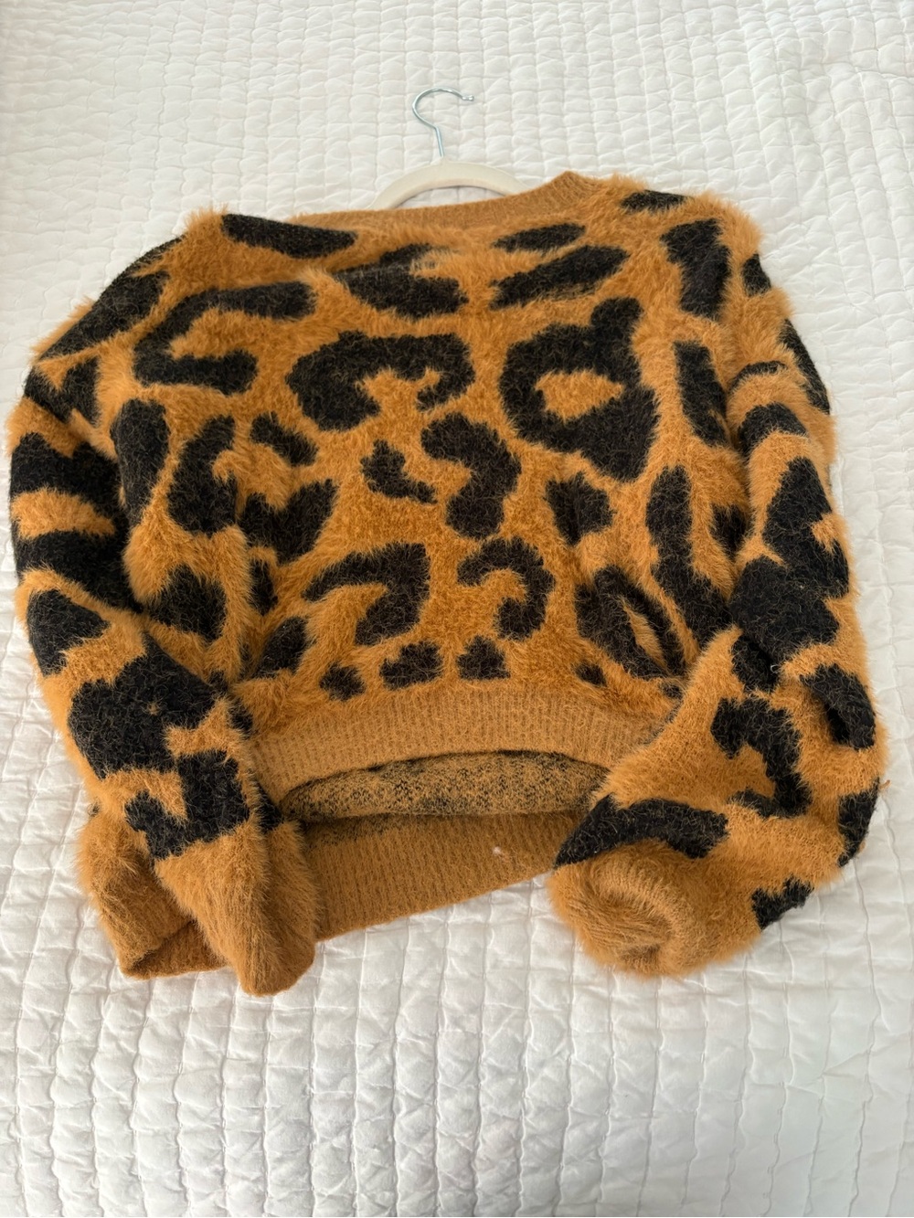 SHEIN Cheetah Sweater Size Small